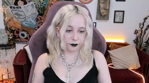 Tolli Moll online show from February 2025 02:20:01 PM