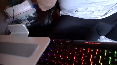 tolon408472 online show from September 2025 12:05:01 PM