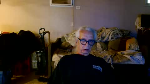 Snapshot of tom112292014 chatting on May 2026 02:35:02 PM tom112292014 online show from May 2026 02:35:02 PM