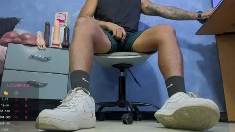 Tom online show from April 2026 03:15:01 AM