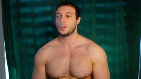 Snapshot of tom_fordd chatting on April 2026 06:44:02 AM Tom online show from April 2026 06:44:02 AM