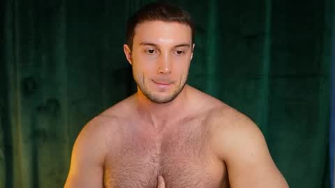 Snapshot of tom_fordd chatting on May 2026 05:40:01 PM Tom online show from May 2026 05:40:01 PM