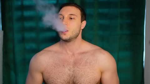Snapshot of tom_fordd chatting on May 2026 06:20:01 AM Tom online show from May 2026 06:20:01 AM