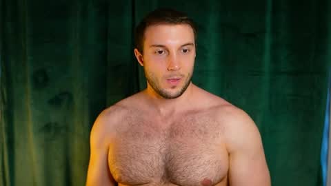 Snapshot of tom_fordd chatting on May 2026 06:09:01 PM Tom online show from May 2026 06:09:01 PM