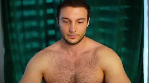 Snapshot of tom_fordd chatting on June 2026 06:52:02 AM Tom online show from June 2026 06:52:02 AM