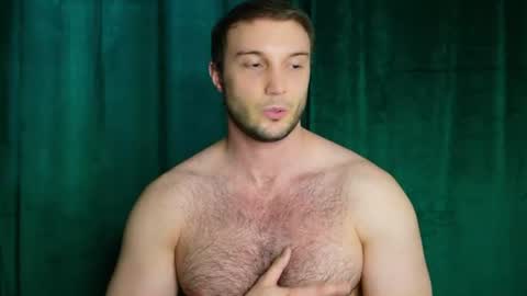 Snapshot of tom_fordd chatting on July 2026 05:37:02 PM Tom online show from July 2026 05:37:02 PM