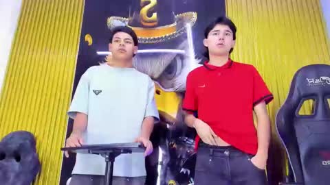 Snapshot of tom_hot20 chatting on November 2025 12:05:02 PM tom_hot20 online show from November 2025 12:05:02 PM