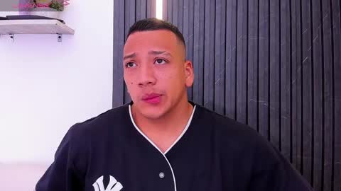 Tom muscle1 online show from October 2025 11:51:02 AM