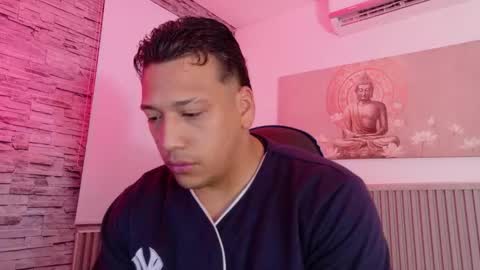 Snapshot of tom_muscle1 chatting on January 2026 11:58:01 AM Tom muscle1 online show from January 2026 11:58:01 AM