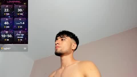 Snapshot of tom_walton chatting on December 2024 05:08:01 PM tom online show from December 2024 05:08:01 PM