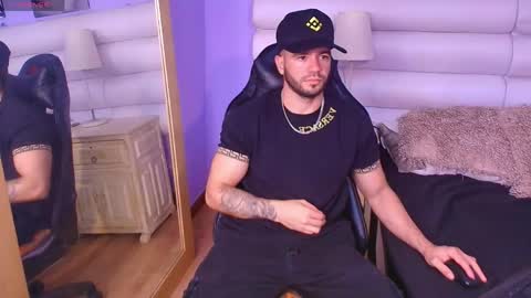 Snapshot of tomas_wolfk chatting on April 2026 04:32:01 AM Andres. online show from April 2026 04:32:01 AM