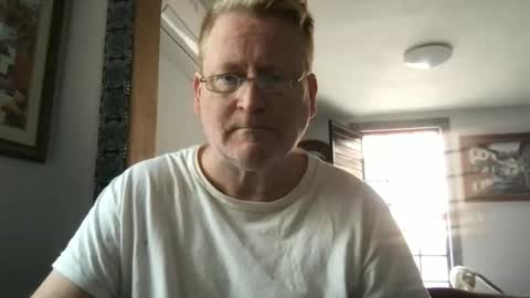 Snapshot of tomascausa chatting on January 2025 05:05:01 PM Hola online show from January 2025 05:05:01 PM