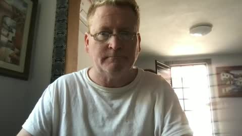 Snapshot of tomascausa chatting on January 2025 08:39:02 PM Hola online show from January 2025 08:39:02 PM