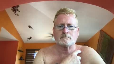 Snapshot of tomascausa chatting on September 2025 06:22:01 PM Hola online show from September 2025 06:22:01 PM