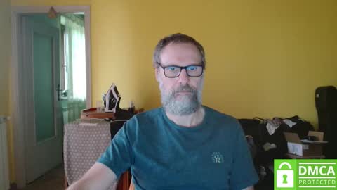 Snapshot of tomasmilian77 chatting on November 2025 08:19:01 AM Tomas Milian online show from November 2025 08:19:01 AM