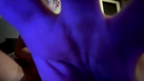 tomaz33 online show from December 2024 04:38:02 PM