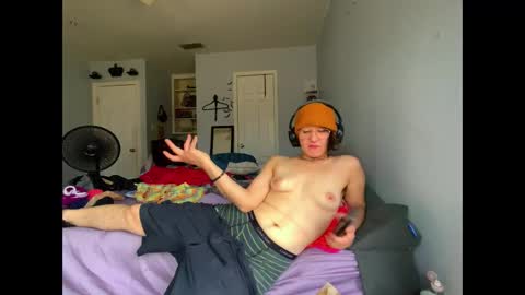 tomboy_titties online show from February 2026 09:52:02 PM