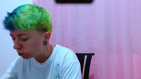 Blue online show from September 2025 01:40:02 AM