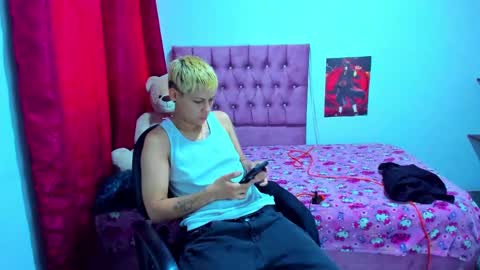 tomboygirl69 online show from December 2024 06:18:02 PM