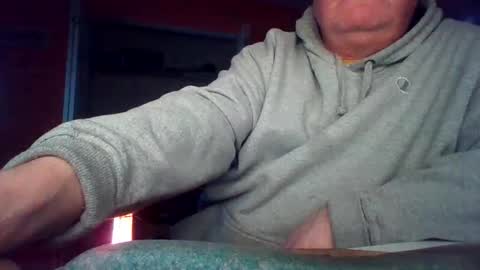 Snapshot of tomcat4848 chatting on December 2025 09:52:01 PM tomcat4848 online show from December 2025 09:52:01 PM