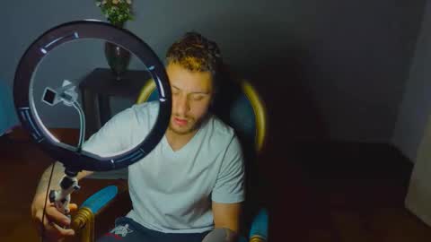 tomDavisXl online show from November 2025 11:05:01 PM