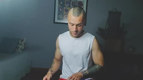 Snapshot of tomdavisxl chatting on May 2026 01:45:02 AM tomDavisXl online show from May 2026 01:45:02 AM