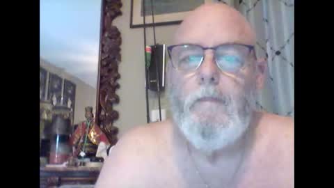 Tommie online show from November 2025 12:27:02 PM