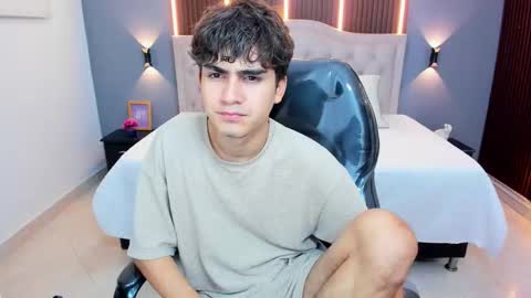 Tommy  online show from February 2026 03:22:02 AM