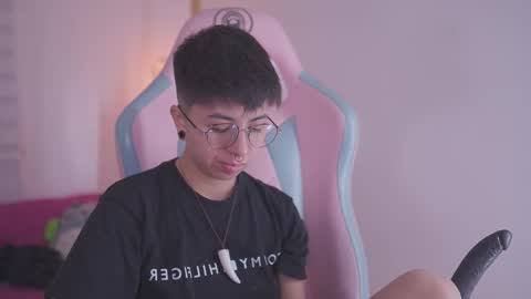 Blue  online show from November 2025 01:22:01 PM