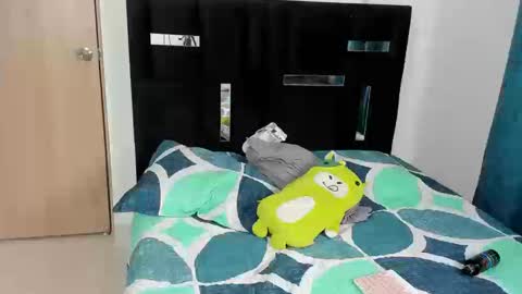   online show from September 2025 10:36:01 PM