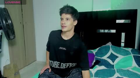   online show from November 2025 09:23:01 AM