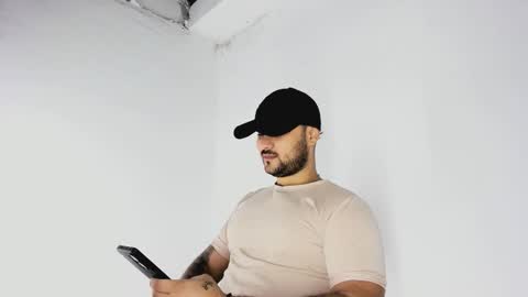 tommy_sccott online show from November 2025 09:24:02 PM