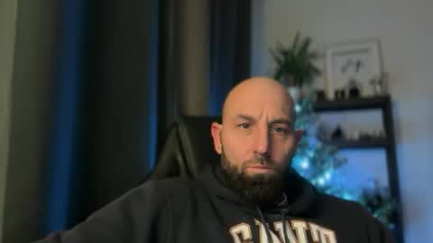 Thomas Fit online show from December 2025 08:16:02 PM