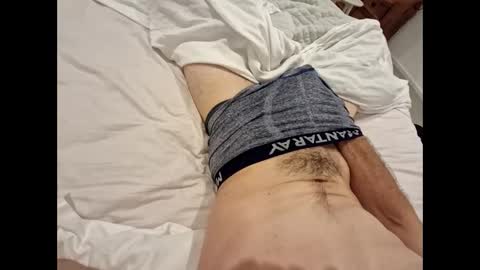 tomnomm online show from October 2025 02:17:02 PM