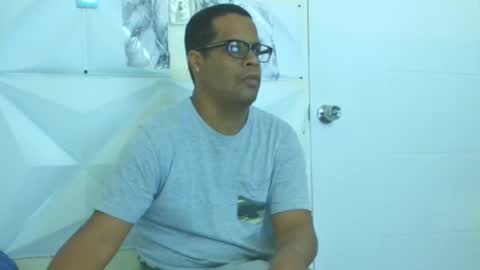 Antonio online show from February 2025 12:33:01 PM