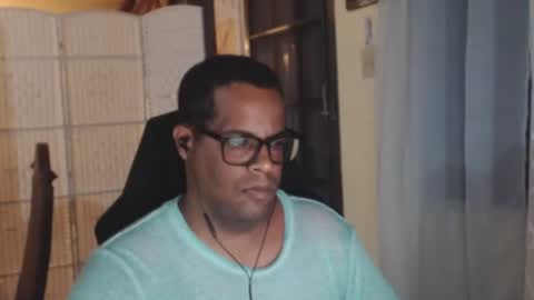Snapshot of toni2814 chatting on July 2026 02:05:17 AM Antonio online show from July 2026 02:05:17 AM