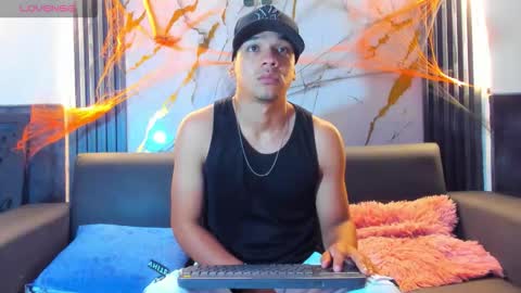 Snapshot of tonnygil chatting on October 2025 11:51:02 AM Tonny online show from October 2025 11:51:02 AM