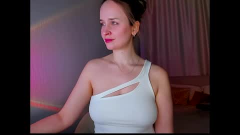 Tony and Alice online show from April 2026 08:00:02 PM