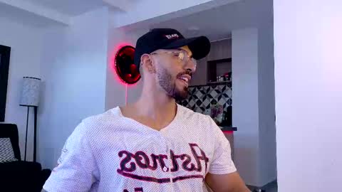 tony muscle1 online show from October 2025 09:37:01 PM