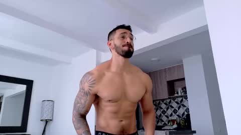 tony muscle1 online show from November 2025 05:59:01 PM