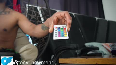 Snapshot of tony_newmen chatting on January 2025 09:11:02 PM tony online show from January 2025 09:11:02 PM