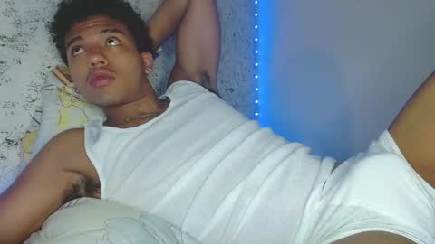 Snapshot of tonydesire_ chatting on April 2026 10:12:01 PM tonydesire_ online show from April 2026 10:12:01 PM