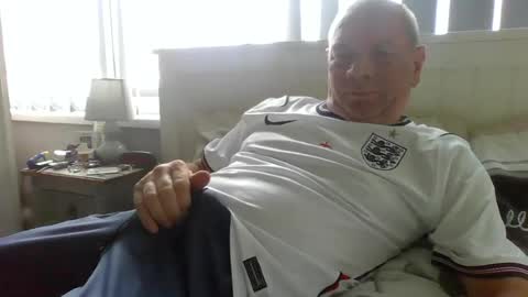 tonygibbson62 online show from June 2026 03:10:02 PM