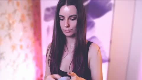 Elizabeth online show from February 2025 04:53:01 PM