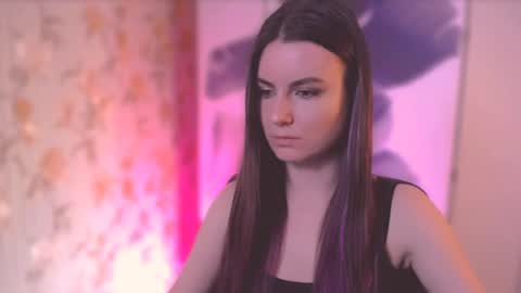 Elizabeth online show from March 2025 05:14:02 PM