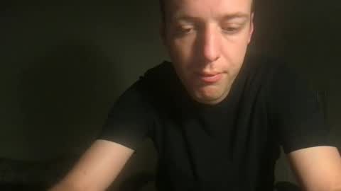 Snapshot of toohottobetrue21 chatting on September 2025 04:40:02 AM Max online show from September 2025 04:40:02 AM