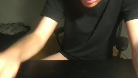 Snapshot of toohottobetrue21 chatting on September 2025 04:28:01 AM Max online show from September 2025 04:28:01 AM