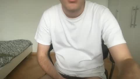 Snapshot of toohottobetrue21 chatting on October 2025 12:56:02 PM Max online show from October 2025 12:56:02 PM