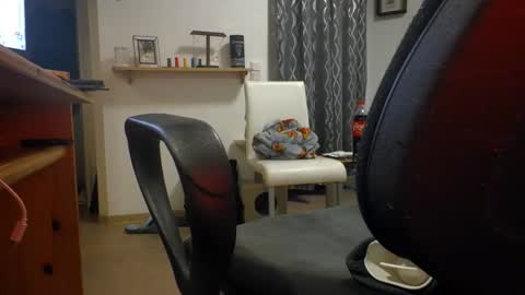 toohugeandstonedxoxo online show from November 2025 09:07:01 PM