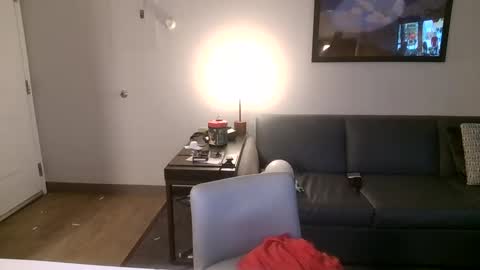 Snapshot of toomuchsmoke chatting on February 2025 11:21:02 AM toomuchsmoke online show from February 2025 11:21:02 AM